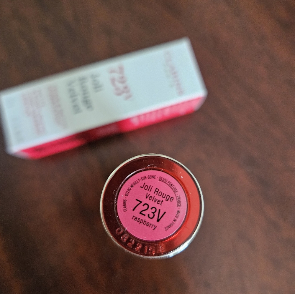 CLARINS Joli Rouge Velvet Lipstick 723V Raspberry - Picture 2 of 5